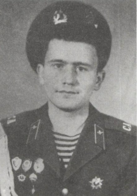 Устьянцев Александр Иванович        
